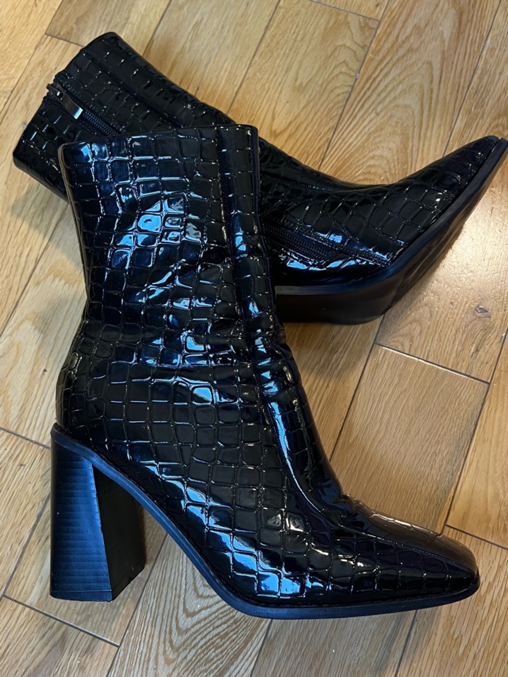 Nasty gal Croc Embossed black boots women’s sz 8